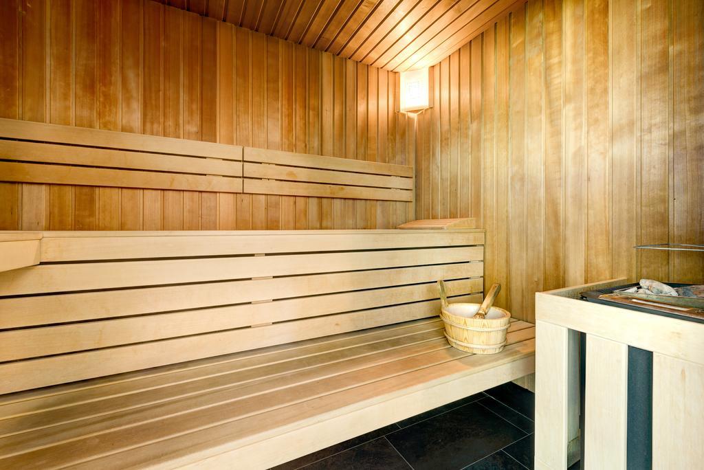 Hotel Luen Бранд Екстериор снимка